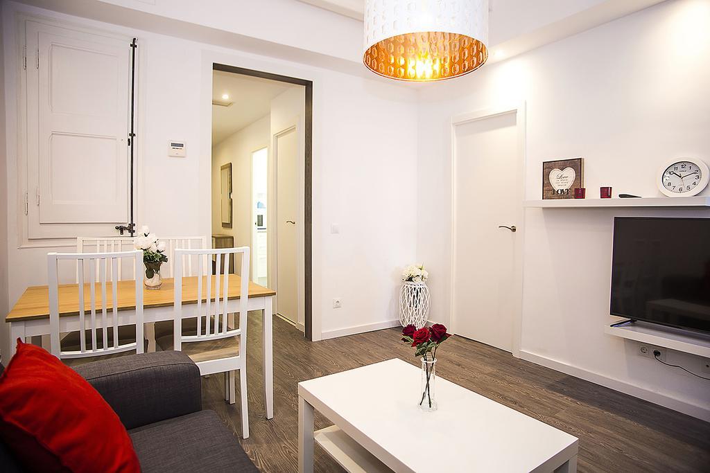 Camp Nou Apartment ロスピタレート・デ・リョブレガート エクステリア 写真